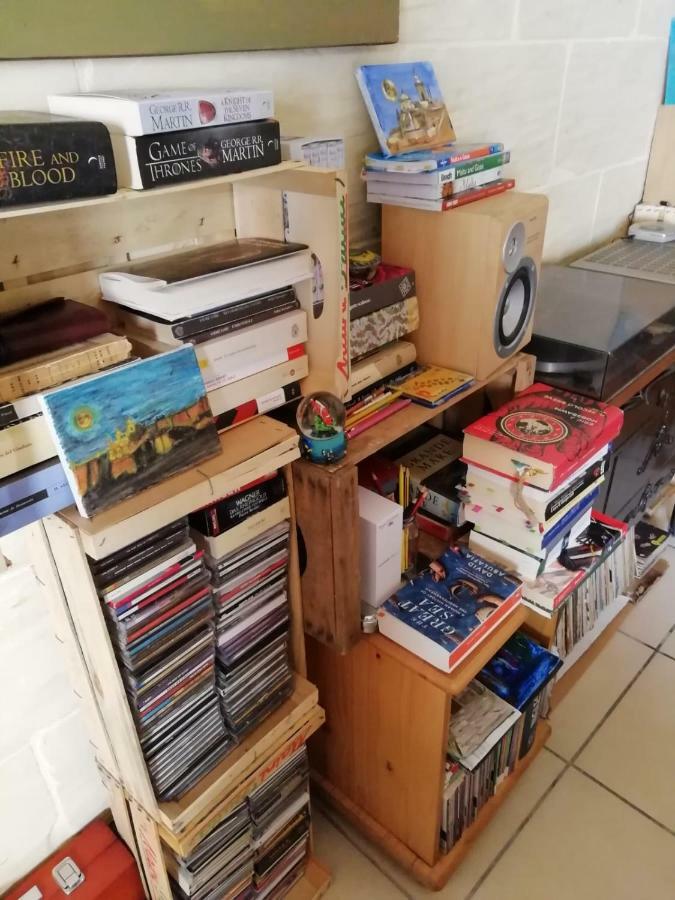 Arkati Literary B&B Sannat Eksteriør billede