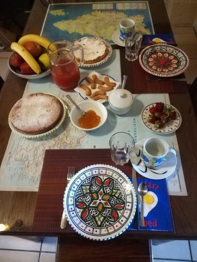 Arkati Literary B&B Sannat Eksteriør billede
